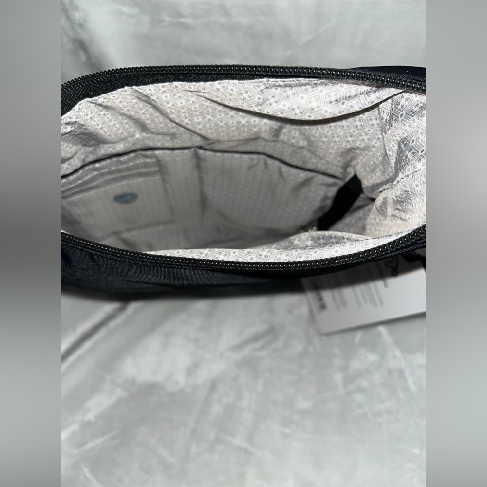 Travelon Anti-Theft Essentials North/South Asymmetric Crossbody Purse Black - Picture 12 of 13